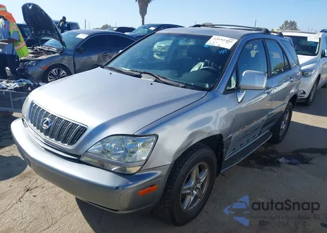 2001 Lexus Rx 300 from USA, damaged, VIN JTJGF10U910118651